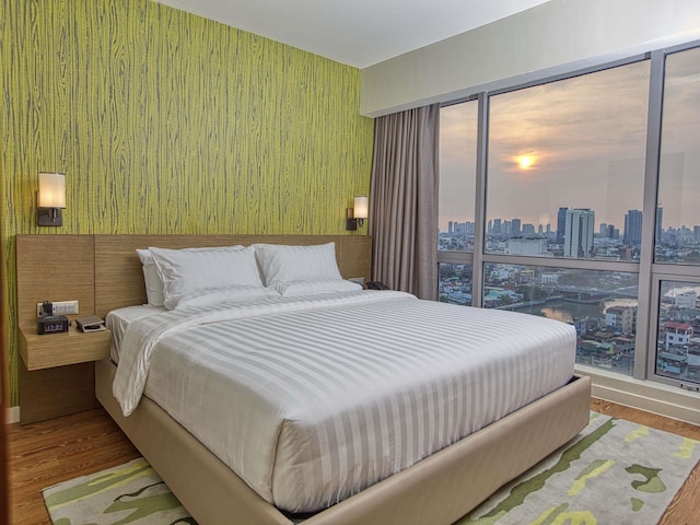 ノボテル スイーツ マニラ アット アクア