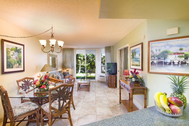 AEI アット マウイ バニヤン