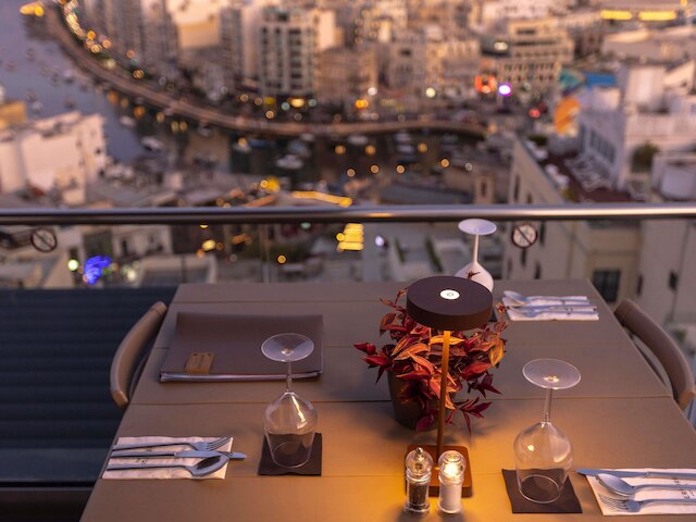 メルキュール セント ジュリアンズ マルタ