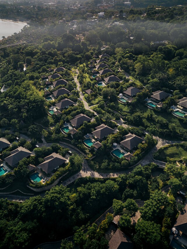 ラッフルズ バリ