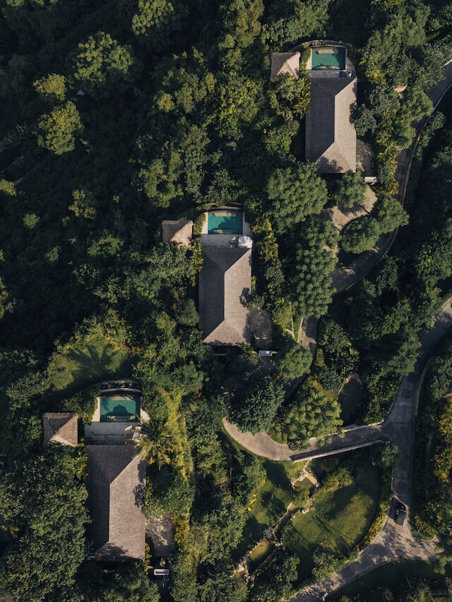 ラッフルズ バリ