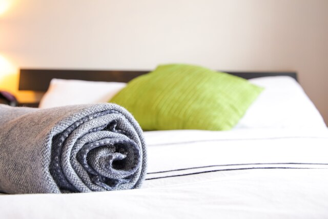 精巧でモダンなロフト