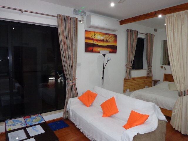 ヴァレッタとスリーマの間にあるプライベートな太陽のテラス付きの愛らしいペントハウス