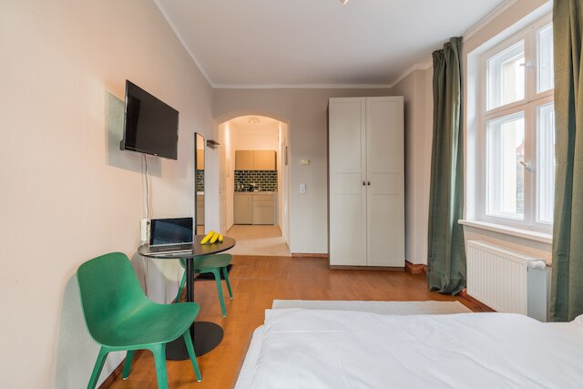 スイート & アパート