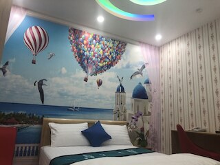 ゲスト ルーム イン ベン タン デラックス アンド プライベート 1 クイーン ベッド 1 バスルーム フォー 2 ゲスツ