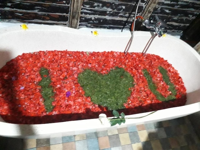 ロイヤル JJ ウブド リゾート アンド スパ デラックス ルーム プール ビュー