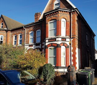 アレクサンドラ ハウス