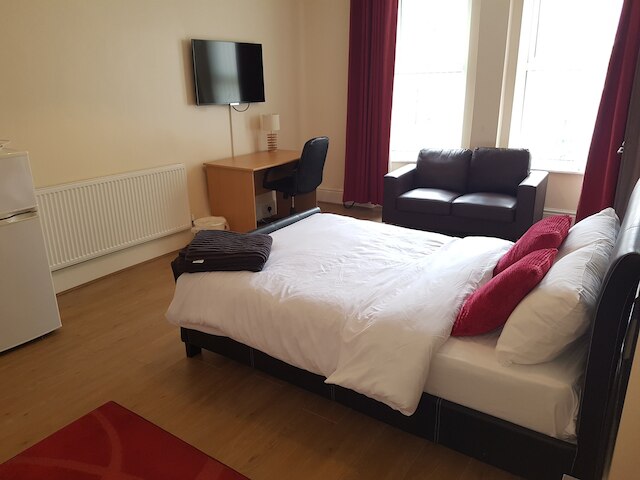 アレクサンドラ ハウス