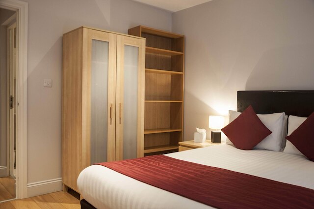 12 ロンドン ストリート アパートメンツ