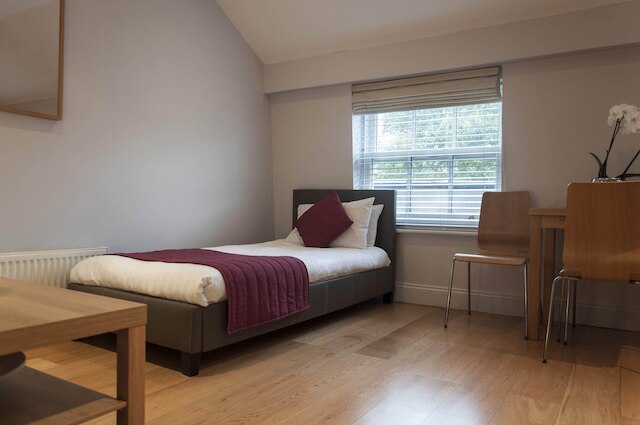 12 ロンドン ストリート アパートメンツ