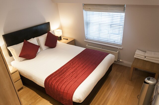 12 ロンドン ストリート アパートメンツ