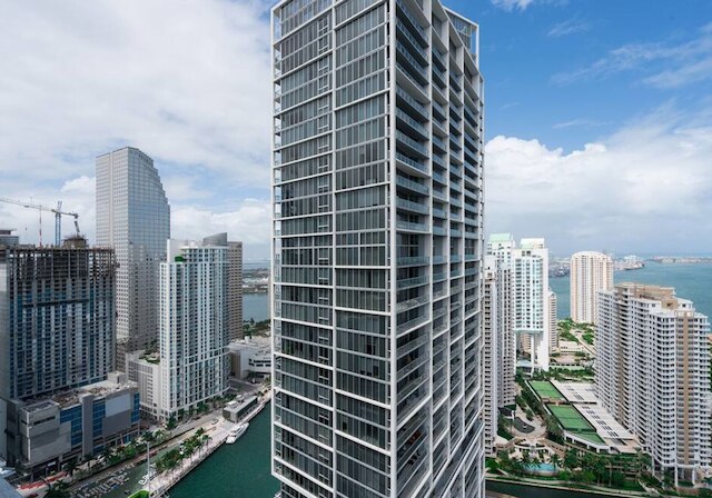 アイコン ブリッケル レジデンシズ バイ SV レンタルズ