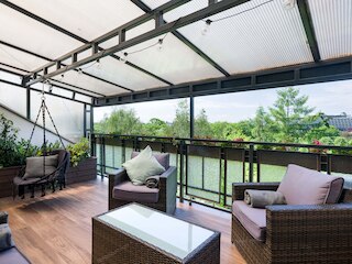 スーパーロケーションのシティアパートメント