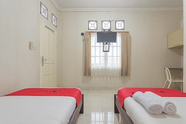 レッドドアーズ シャリア ニア ターミナル バトゥ アンパル 2