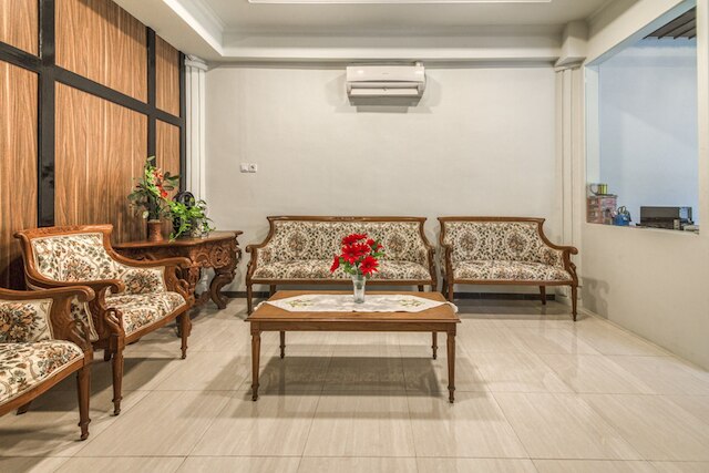 レッドドアーズ プラス ニア アカデミ ケポリシアン スマラン 3