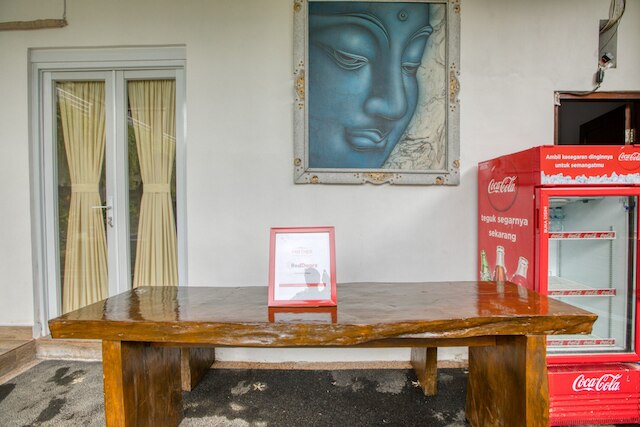 レッドドアーズ ニア エグクッT トール ヌサ ドゥア