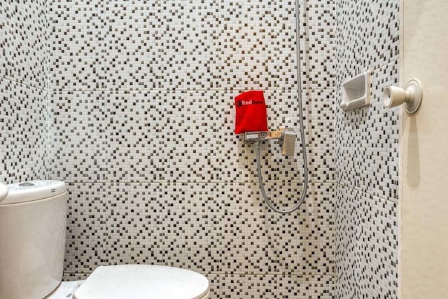 レッドドアーズ シャリア アット ケートメナンガル スラバヤ