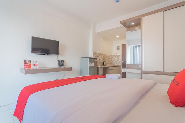 レッドドアーズ アパートメント アット エメラルド タワーズ バンドン