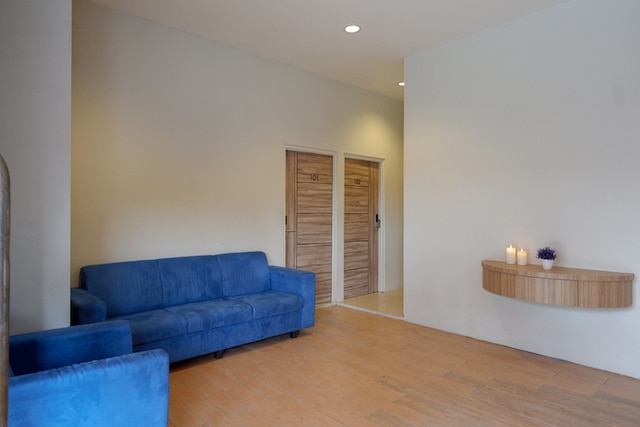 レッドドアーズ アット ジャラン カルティーニ スマラン