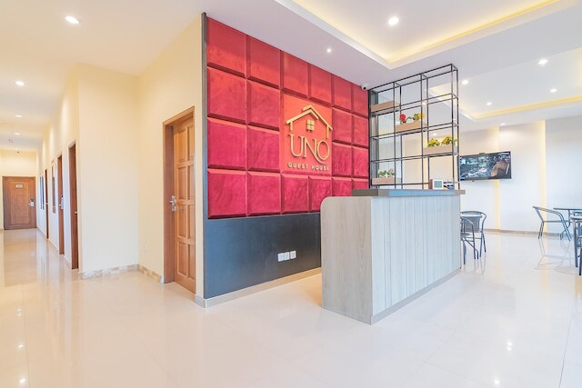 レッドドアーズ プラス アット シラジ サルマン サマリンダ