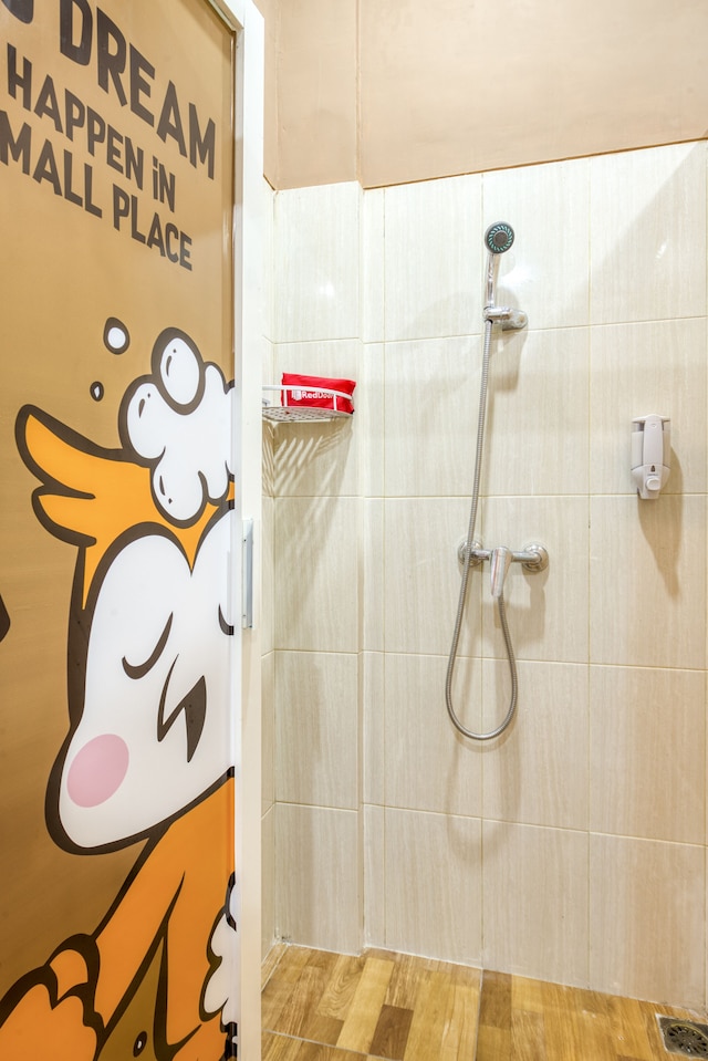 レッドドアーズ ホステル ニア マラン トレイン ステーション 3