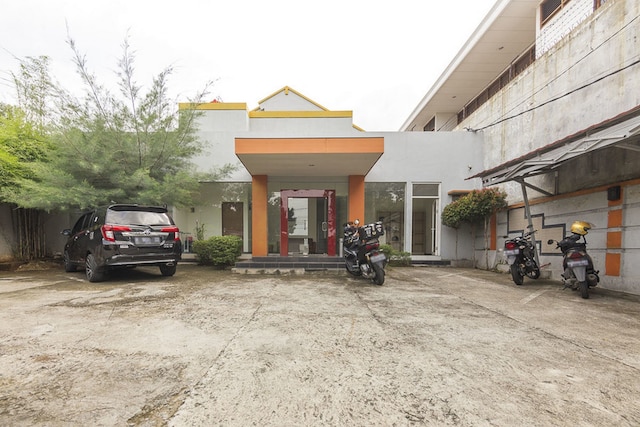 クールコスト シャリア アット ジャラン シシンガマンガラジャ スマラン