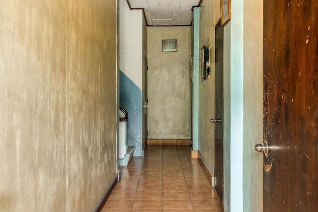 レッドドアーズ ニア プラザ セナヤン