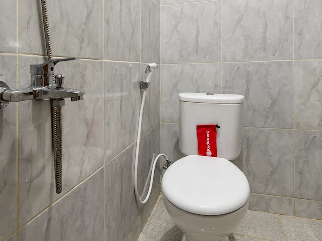 レッドドアーズ アット ジェムルサリ スラバヤ 2