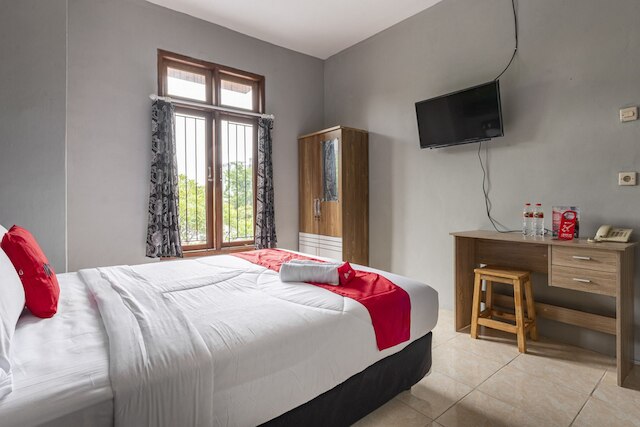 レッドドアーズ アット ジェムルサリ スラバヤ 2