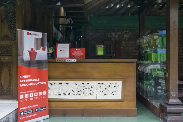 レッドドアーズ シャリア アット レンプヤンガン