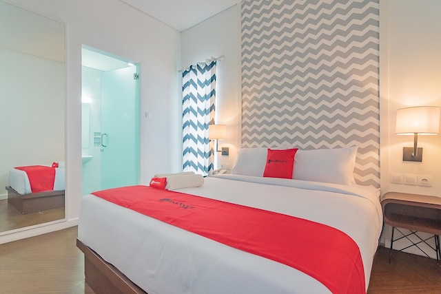 レッドドアーズ プレミアム アット ホテル ヘバット