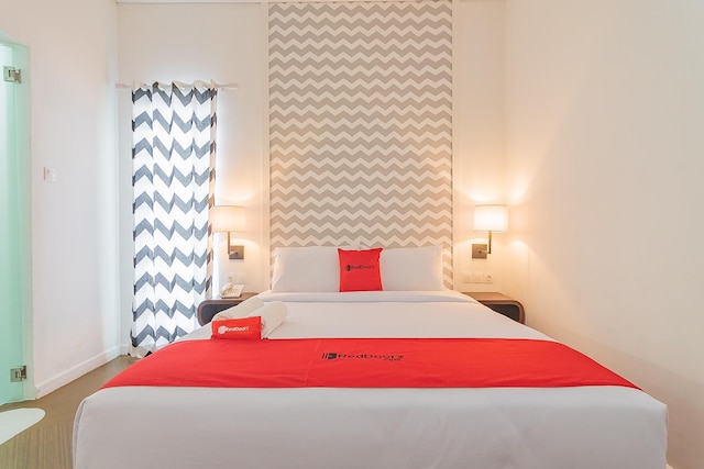 レッドドアーズ プレミアム アット ホテル ヘバット