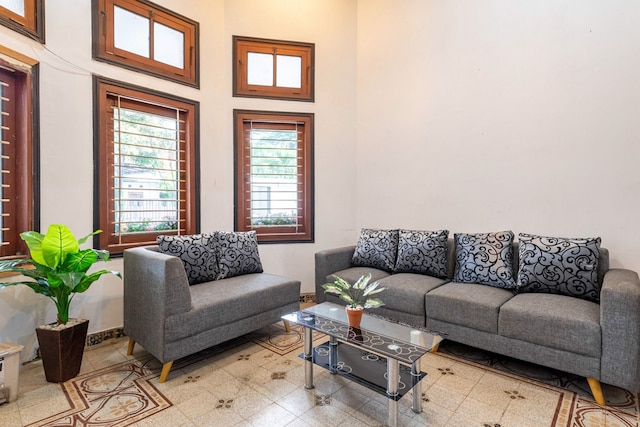 レッドドアーズ シャリア ニア ガジャヤナ スタジアム マラン