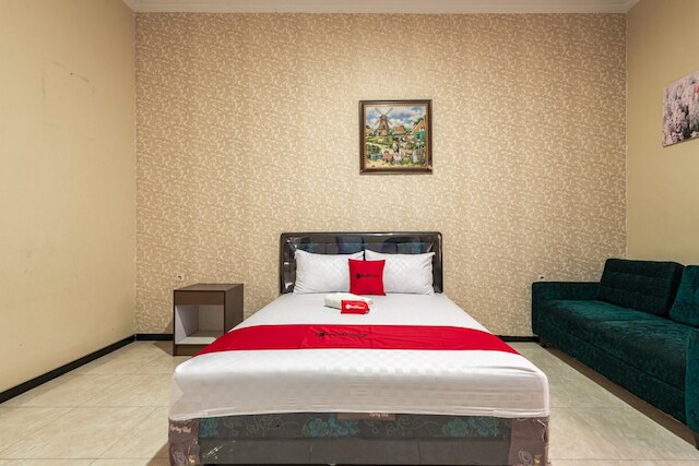 レッドドアーズ シャリア ニア ガジャヤナ スタジアム マラン