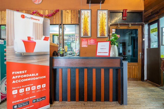 レッドドアーズ プラス ニア バライ コタ バトゥ 2