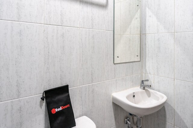 レッドドアーズ ニア マンハッタン スクエア メダン