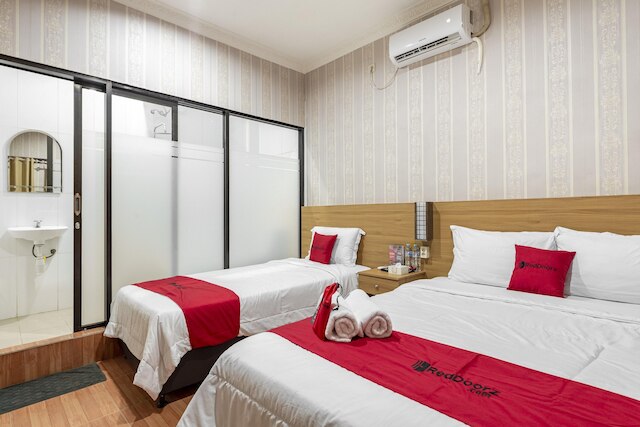 レッドドアーズ シャリア アット ダナウ ケリンチ サウォジャジャール