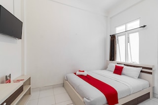 レッドドアーズ シャリア アット ウィスマ アリヤ 2