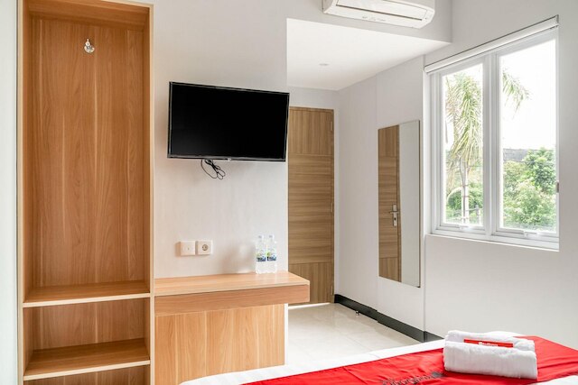 レッドドアーズ ニア リッポ モール プリ