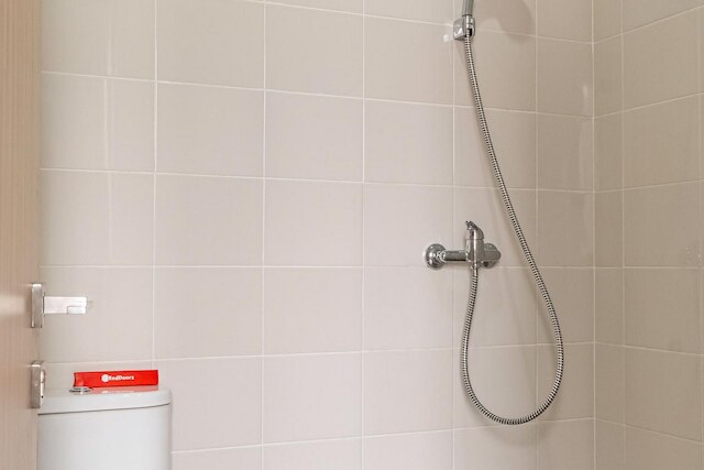 レッドドアーズ ニア リッポ モール プリ