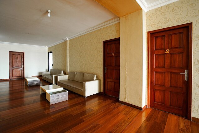 レッドドアーズ ニア パレンバン トレード センター 3