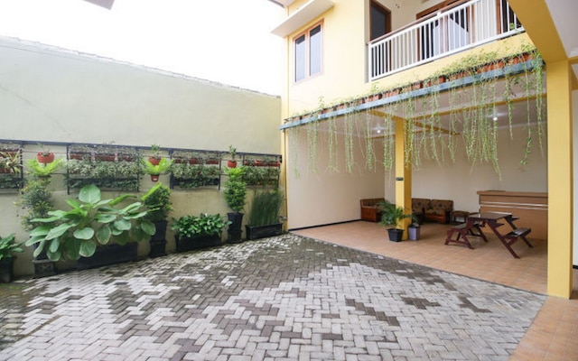 レッドドアーズ アット ジャラン ケダウン