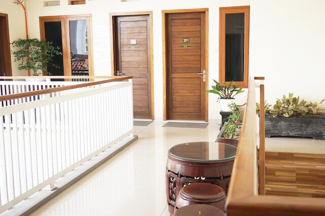 レッドドアーズ アット ジャラン ケダウン