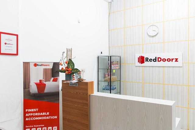 レッドドアーズ ニア スルタン ママド バダルディン エアポート パレンバン