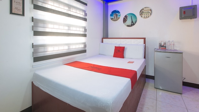 レッドドアーズ ッ A&F C5 ピナグサマ タギッグ