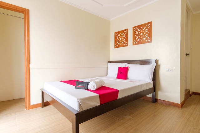 レッドドアーズ プラス ニア ジョンソン アンド ジョンソン パラナャーケ