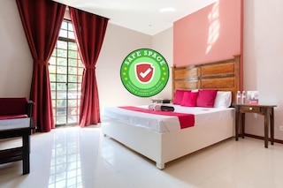 レッドドアーズ プラス アット ウエスト ノーティカル ロード プエルト ガレラ