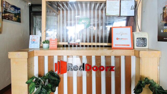 レッドドアーズ ニア オウワ パサイ