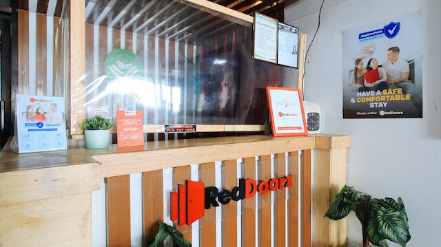 レッドドアーズ ニア オウワ パサイ