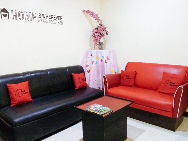 レッドドアーズ ニア バクレー ドライブ スーパー メトロ